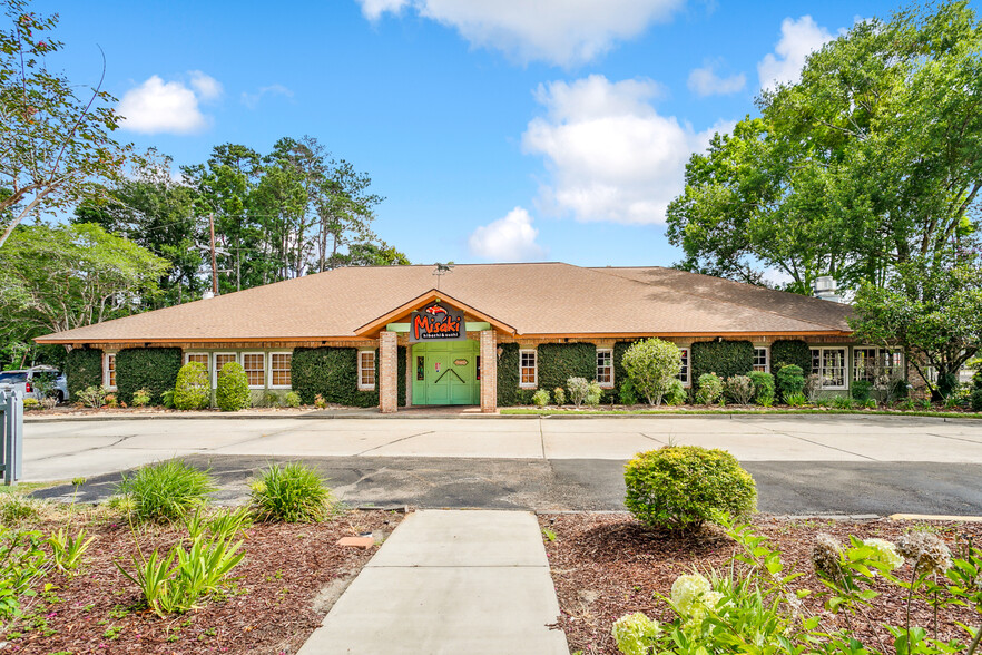 Primary Photo Of 629 N Highway 190, Covington Restaurant For Sale