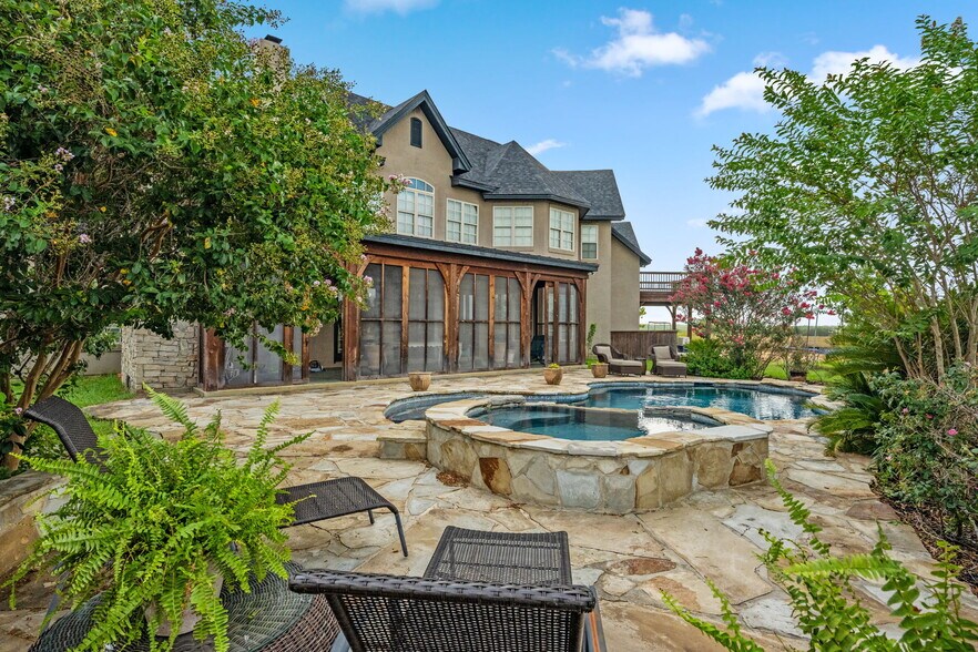 More Photos Of 2538 County Road 223, Floresville Land For Sale