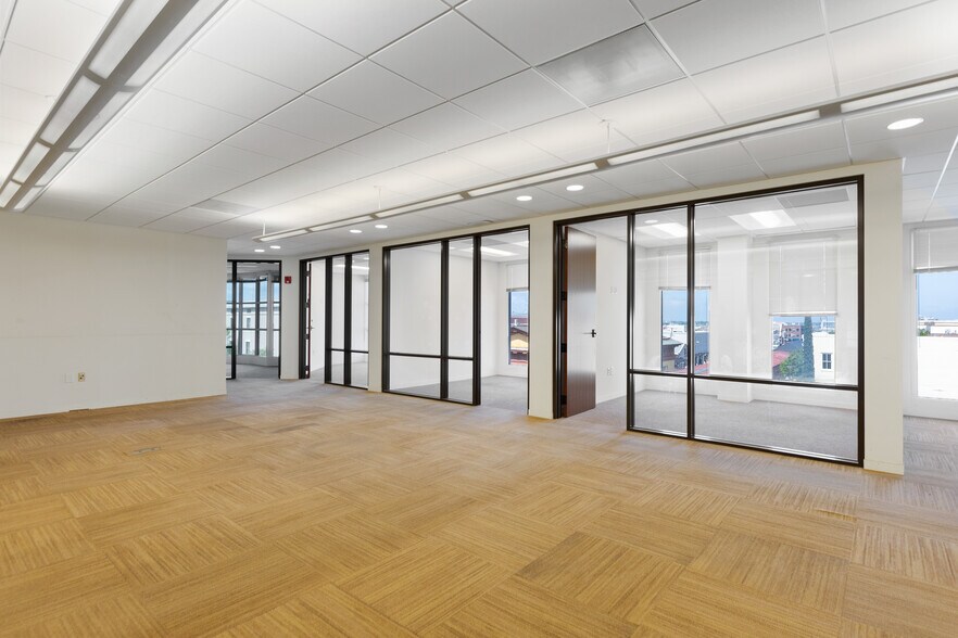 More Photos Of 177 Meeting St, Charleston Medical For Lease
