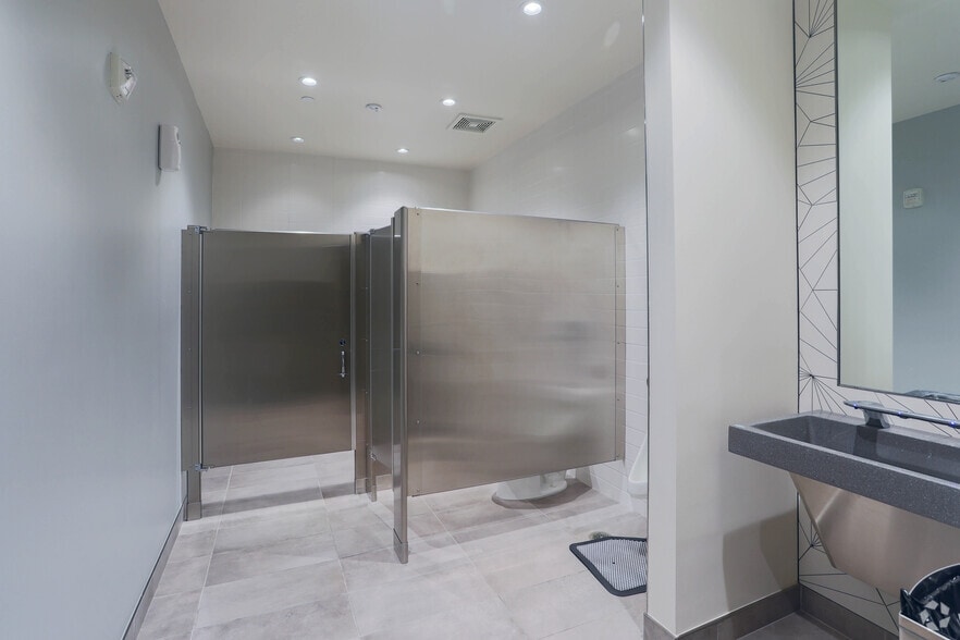 More Photos Of 84 West Santa Clara St, San Jose Office For Lease