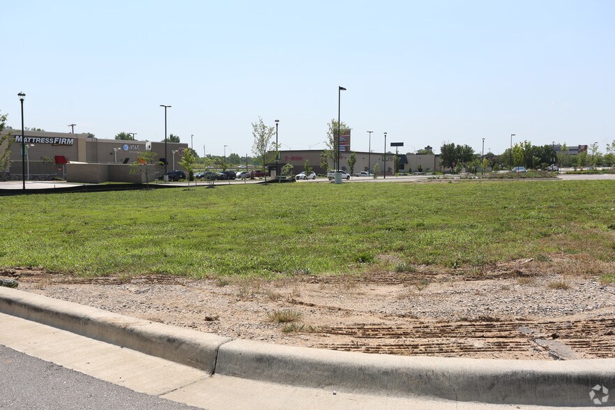 More Photos Of S US 71 Hwy, Grandview Land For Sale