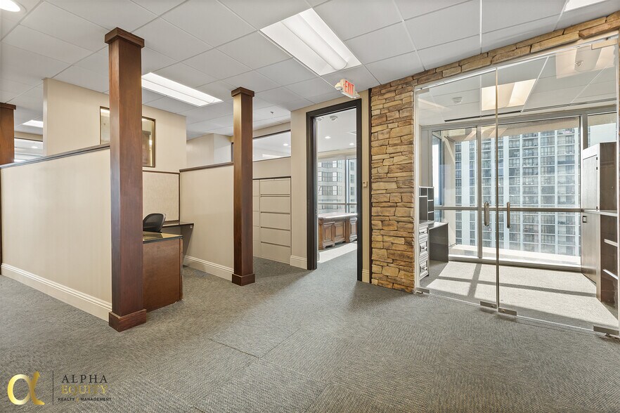 More Photos Of 189 S Orange Ave, Orlando Office Residential For Sale