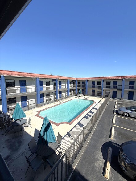 More Photos Of 11002 Northwest Fwy, Houston Hotel For Sale