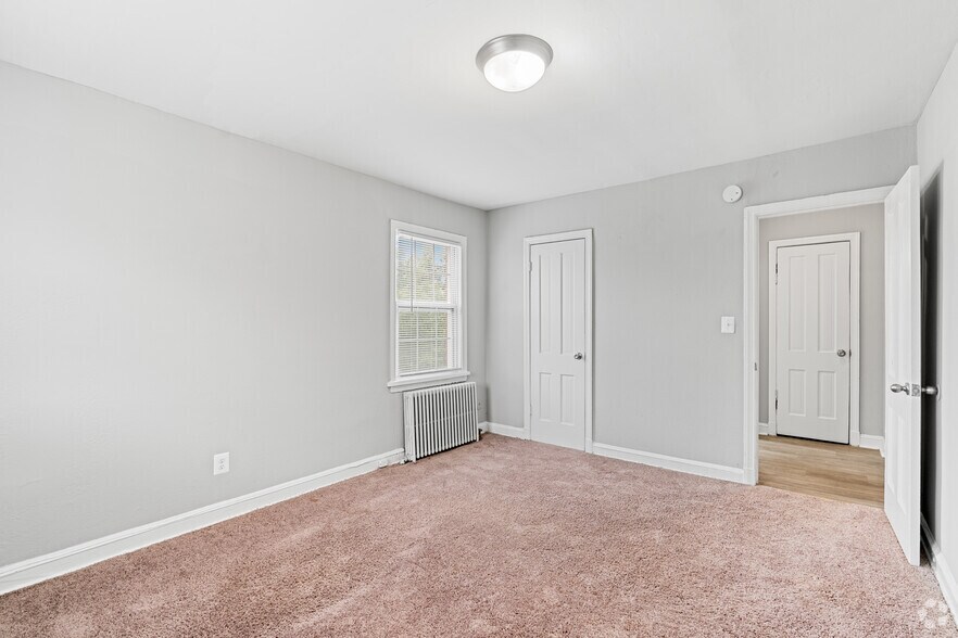 More Photos Of 32 Chesapeake St SW, Washington Apartments For Sale