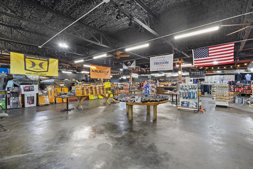 More Photos Of 367 State Highway 155 N, Gilmer Bar For Sale