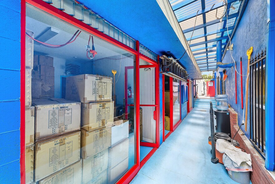 More Photos Of 1696 Centinela Ave, Inglewood Storefront Retail Residential For Sale