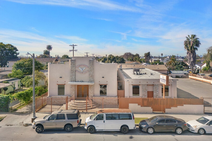 More Photos Of 8461 S San Pedro St, Los Angeles Religious Facility For Sale