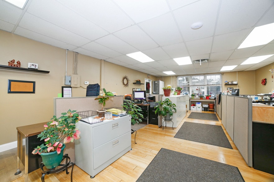 More Photos Of 96 Haarlem Ave, White Plains Office For Sale