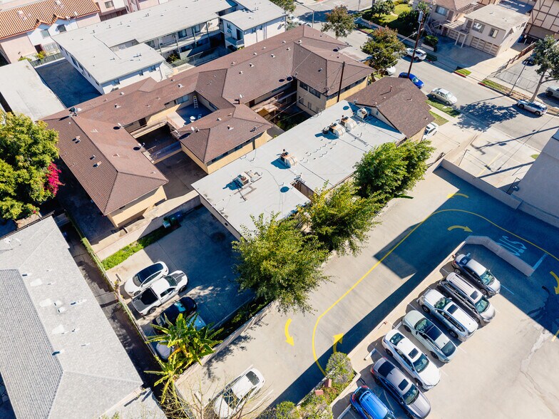 More Photos Of 15 E Beacon St, Alhambra Apartments For Sale