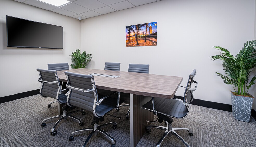 More Photos Of 1601 Belvedere Rd, West Palm Beach Coworking Space