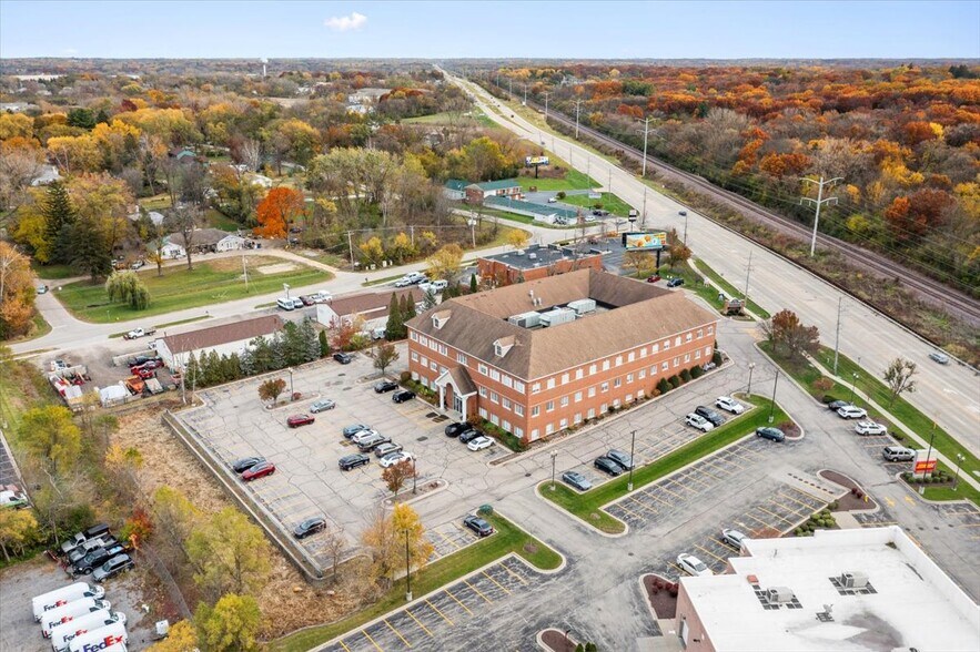 More Photos Of 912 Northwest Hwy, Fox River Grove Medical For Sale