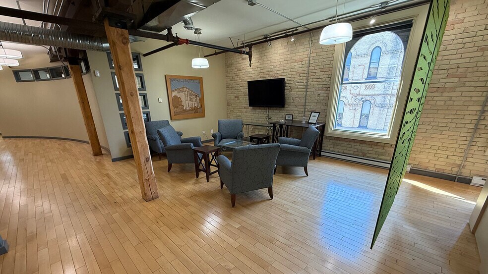 More Photos Of 309 Mcdermot Av, Winnipeg Office For Lease
