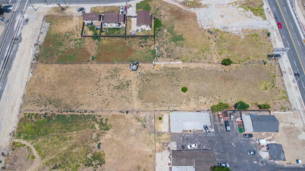 More Photos Of 918 E Holt Blvd, Ontario Land For Sale