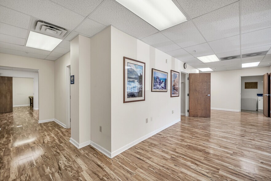 More Photos Of 815 Greenwood Ave, Jenkintown Medical For Sale