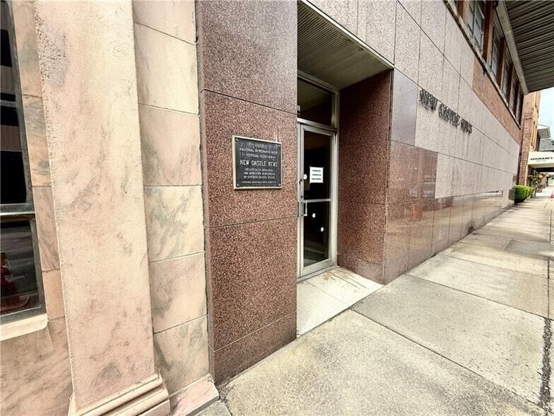 More Photos Of 27 E Mercer St, New Castle Office For Sale