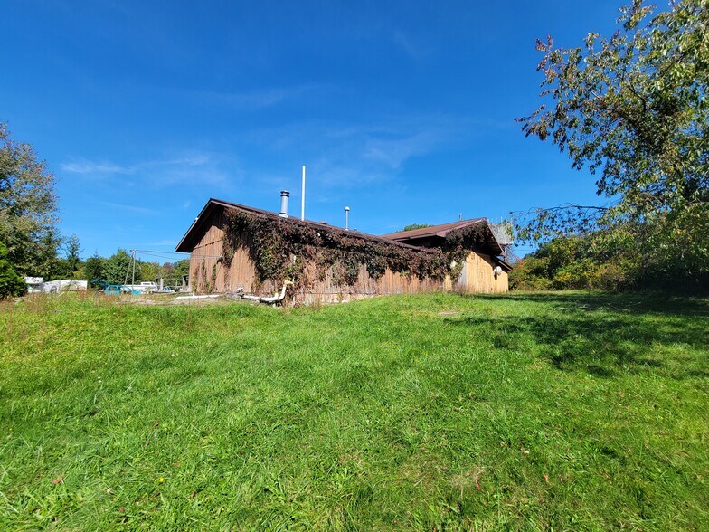More Photos Of 414 Milroy Grose, Lansing Land For Sale