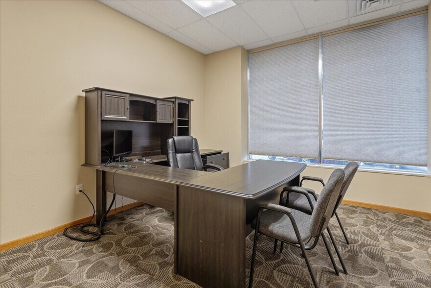 More Photos Of 1803-1807 Capitol Ave, Cheyenne Office For Sale