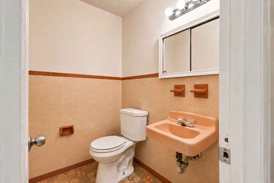 More Photos Of 79 Yaun Ave, Liberty Apartments For Sale
