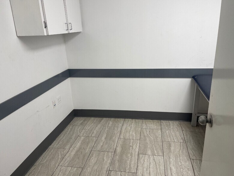 More Photos Of 1163 Manor Ave, Bronx Medical For Sale