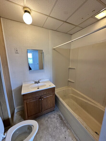 More Photos Of 214-216 W Ridge St, Lansford Apartments For Sale