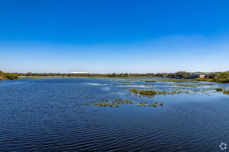 More Photos Of 6151 Lake Osprey Dr, Sarasota Office For Lease