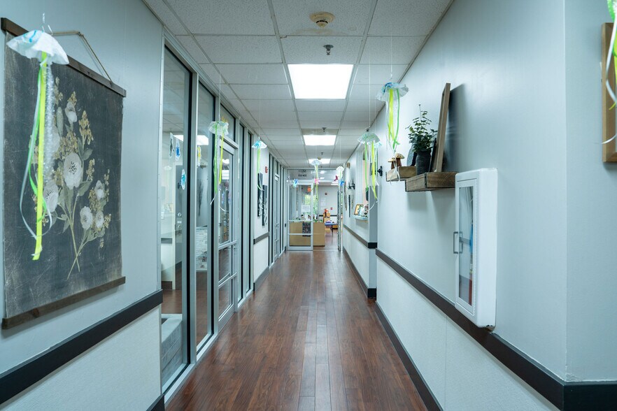 More Photos Of 1909 W Bitters Rd, San Antonio Medical For Sale