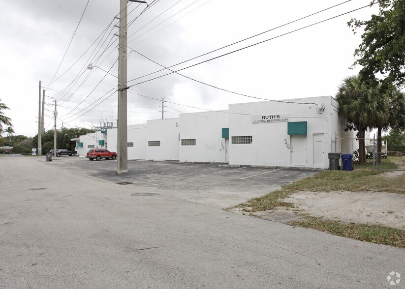 More Photos Of 1421-1439 NE 13th Ave, Fort Lauderdale Warehouse For Lease