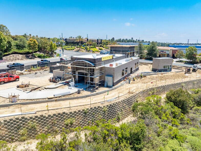 More Photos Of 1505 Poinsettia ave, Vista Carwash For Sale
