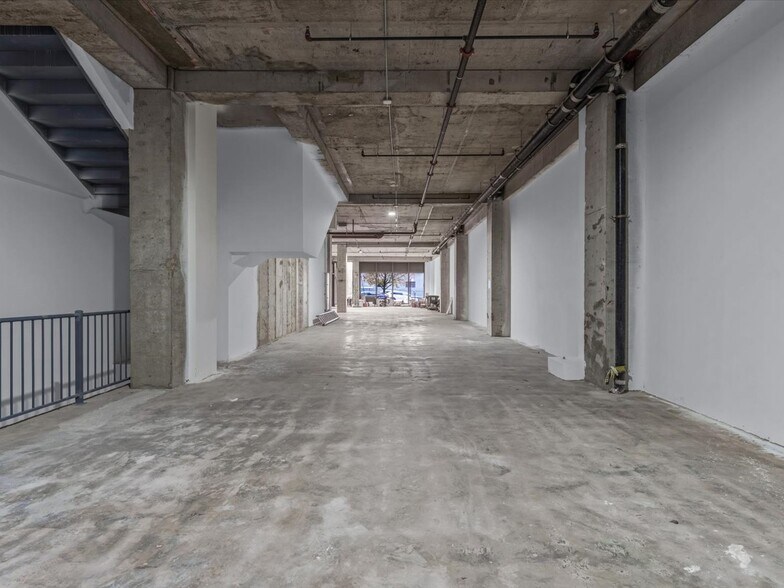 More Photos Of 36-21 Prince st, Flushing General Retail For Lease