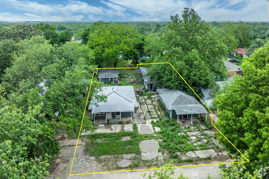 More Photos Of 312 N Creek St, Holdenville Apartments For Sale