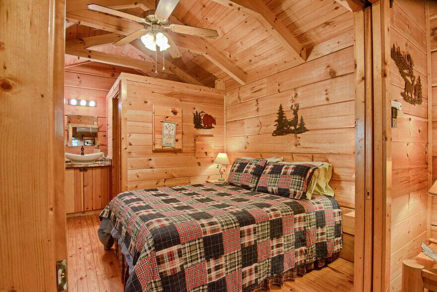 More Photos Of 5830 NC 209 Hwy, Hot Springs Specialty For Sale