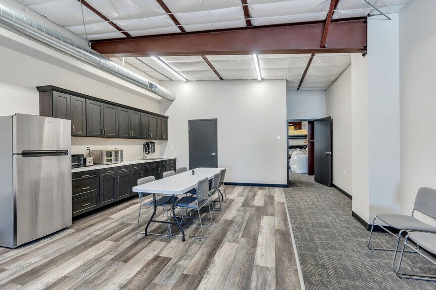 More Photos Of 329 W Main St, American Fork Light Manufacturing For Lease