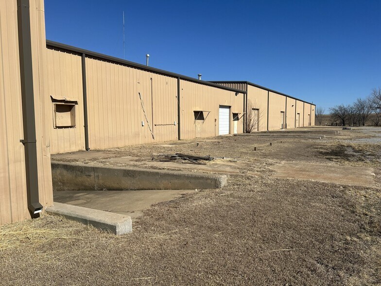 More Photos Of 210 SW Texas Ave, Lawton Warehouse For Sale