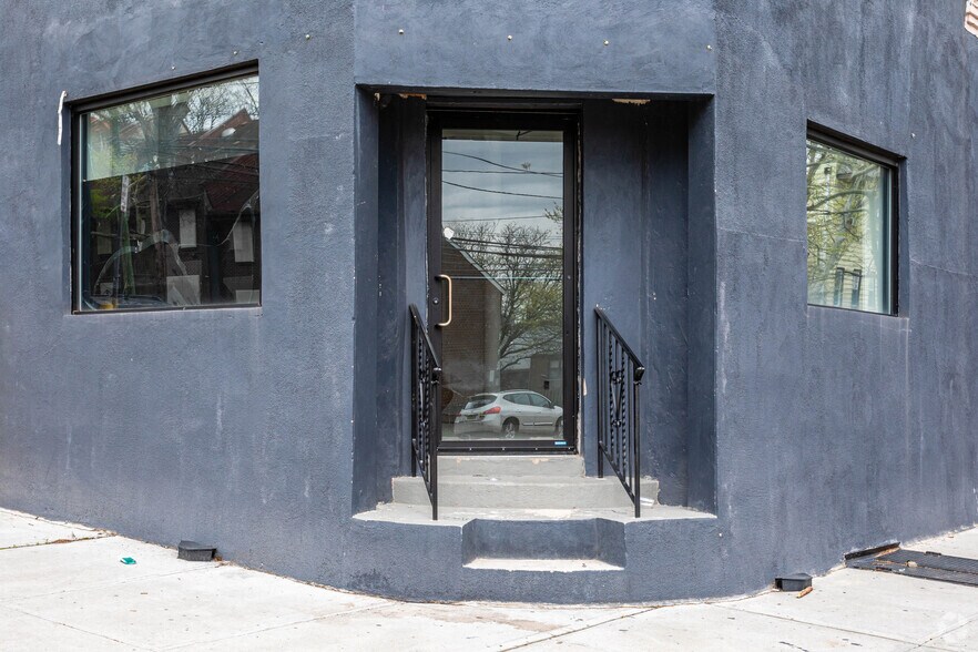 More Photos Of 41-43 Victoria Ave, Newark Apartments For Lease