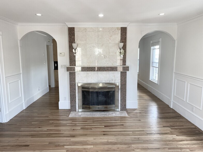 More Photos Of 8 White Ave, Chestnut Hill Multifamily For Sale