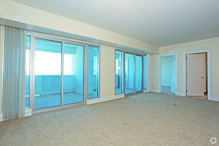 More Photos Of 2700 Las Vegas Blvd, Las Vegas Apartments For Sale