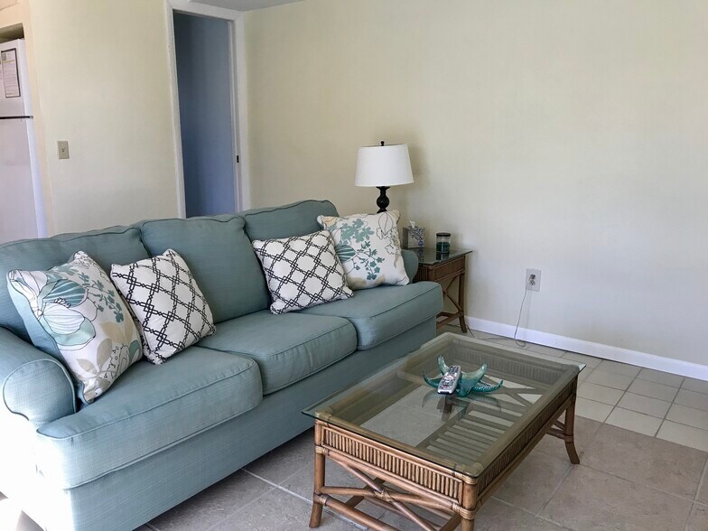 More Photos Of 21544 Overseas Hwy, Cudjoe Key Hotel For Sale