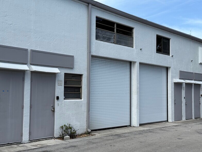 More Photos Of 1769-1791 Blount Rd, Pompano Beach Warehouse For Lease