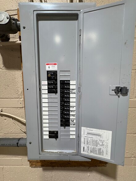 More Photos Of 4964 Yukon St NW, Canton Industrial For Sale