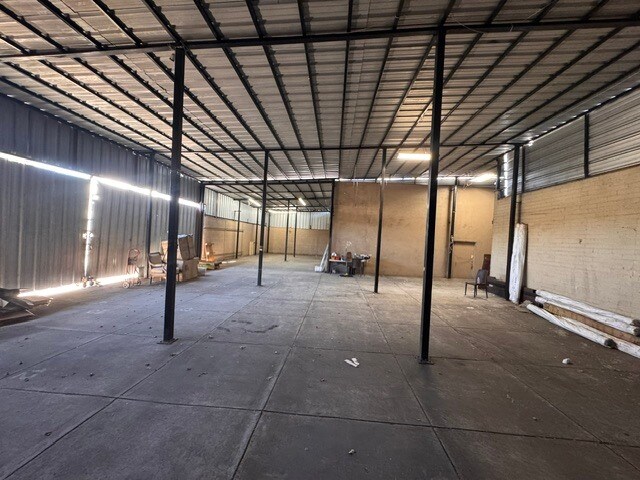 More Photos Of 4008-4014 Jefferson Blvd, Los Angeles Manufacturing For Lease