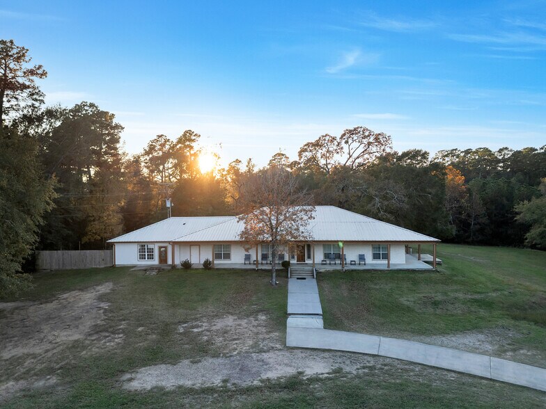 More Photos Of 5607 Sapp Rd, Conroe Lodge Meeting Hall For Sale