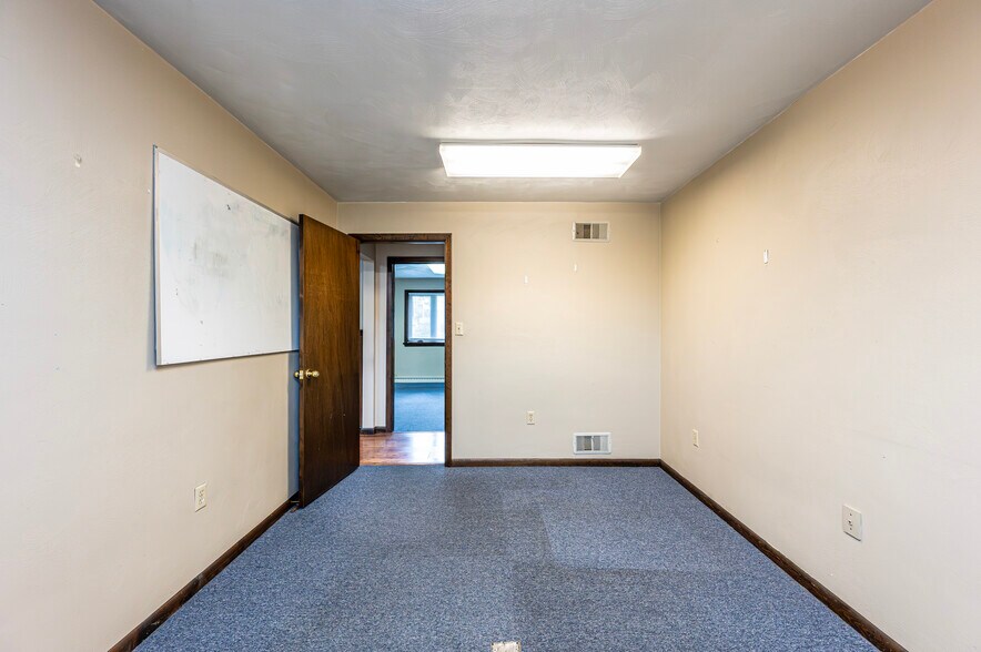 More Photos Of 376 E Main St, Mount Pleasant Medical For Sale