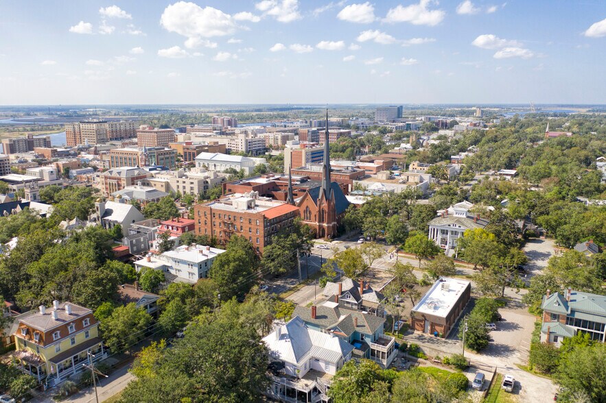 Primary Photo Of 14 S 5th Ave, Wilmington Office For Sale