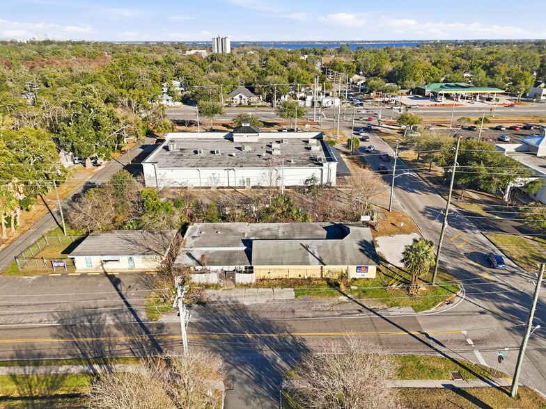More Photos Of 4545 Saint Johns Ave, Jacksonville Service For Sale