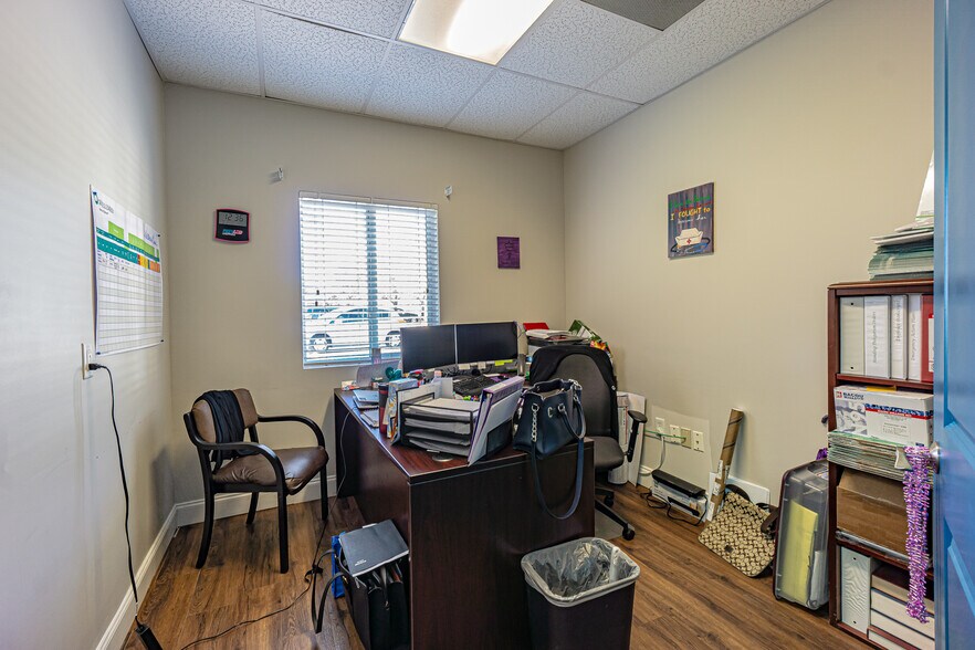 More Photos Of 6502 Gunn Hwy, Tampa Medical For Sale