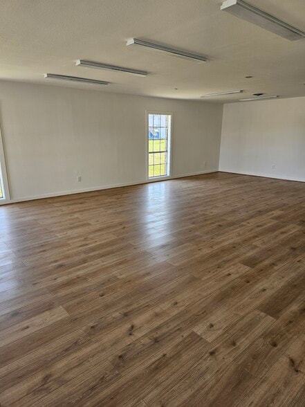 More Photos Of 1301 Avenue H, Freeport Medical For Sale