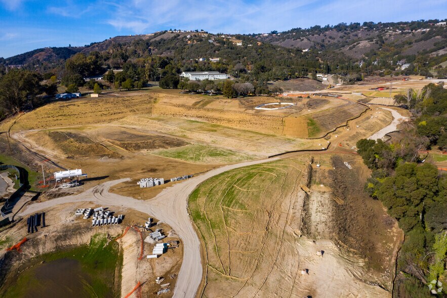 More Photos Of 8750 Mountain Blvd, Oakland Land For Sale