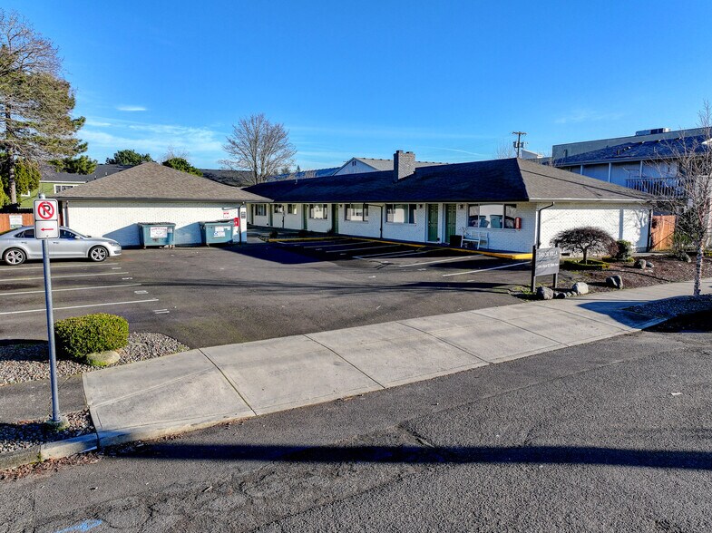 More Photos Of 1904 SE 80th Ave, Portland Apartments For Sale