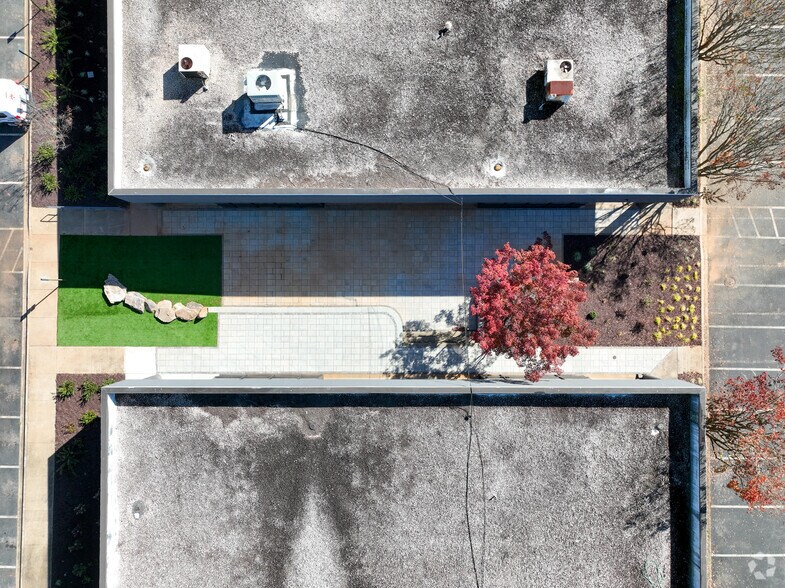 More Photos Of 7500 E Independence Blvd, Charlotte Unknown For Lease