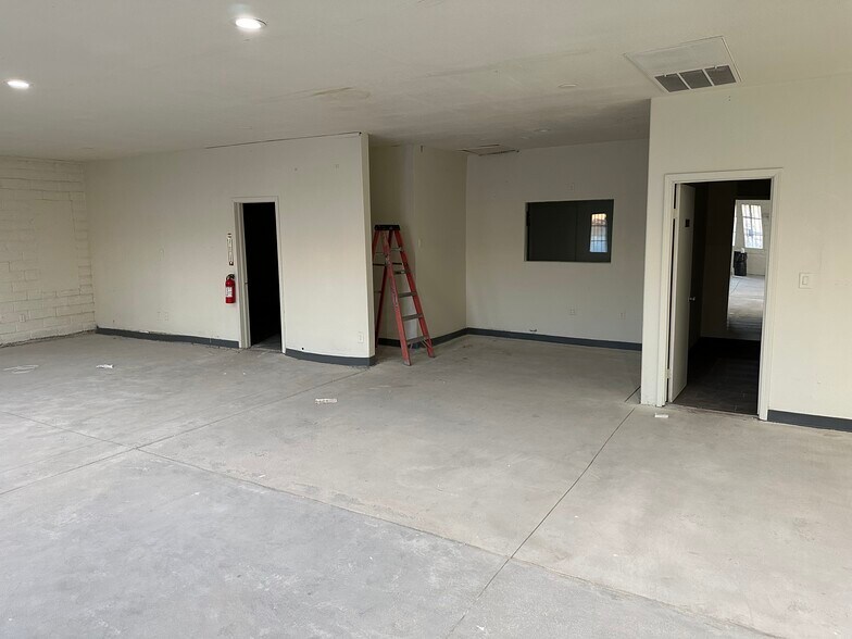 More Photos Of 3248 Civic Center Dr, North Las Vegas Storefront For Sale